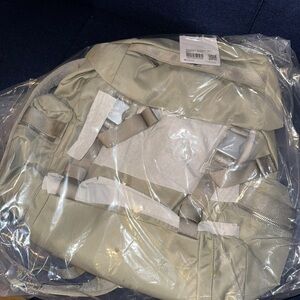 Lululemon Wunderlust Backpack Mini RWLI (Raw Linen)